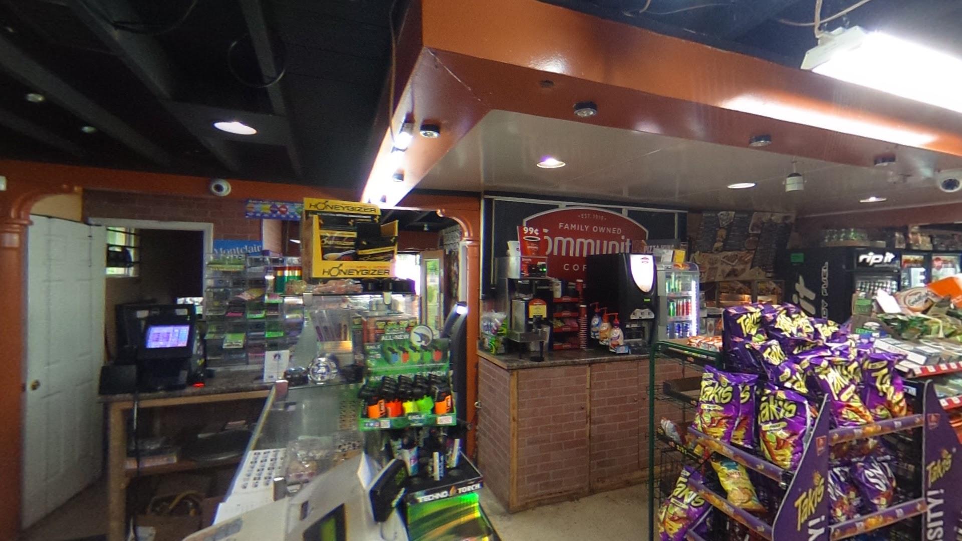Pizza king and beer market